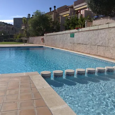 Lloguer30 Margaret's Family House With Pool And Parquing *